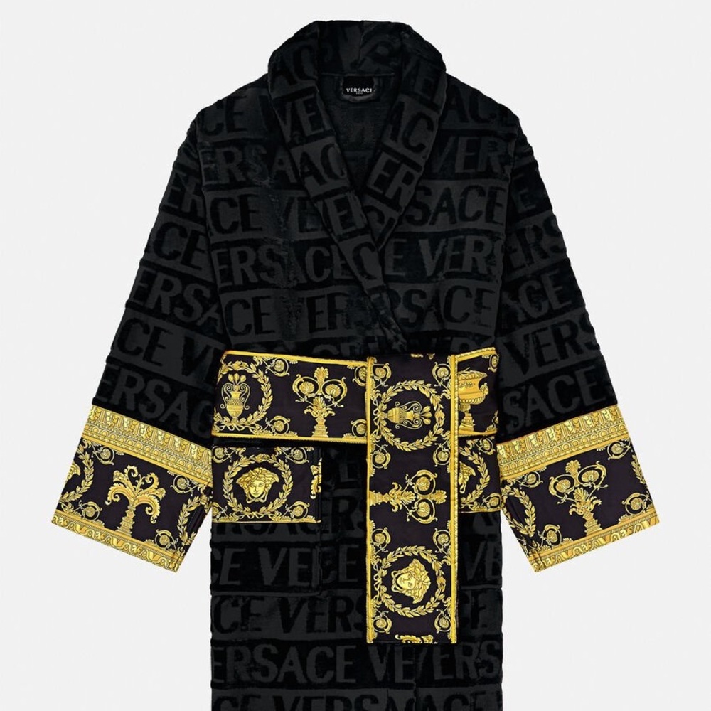 Women’s Versace robe authentic